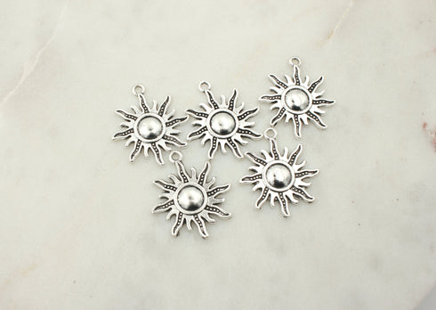 Set of 5, silver sun charm, 28mm x 25mm, 1 set